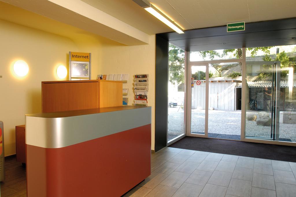 Baden Youth Hostel Екстериор снимка